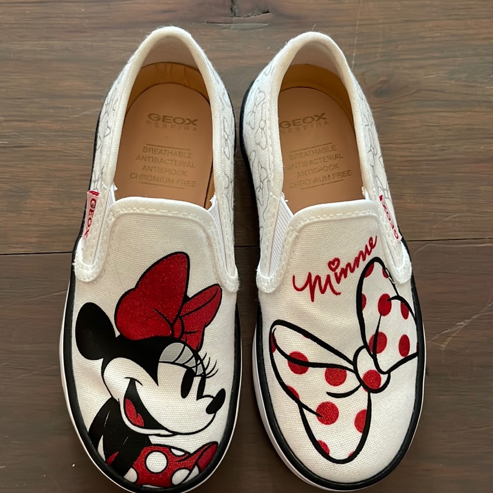 Geox x Disney Minnie Mouse sneakers sz26